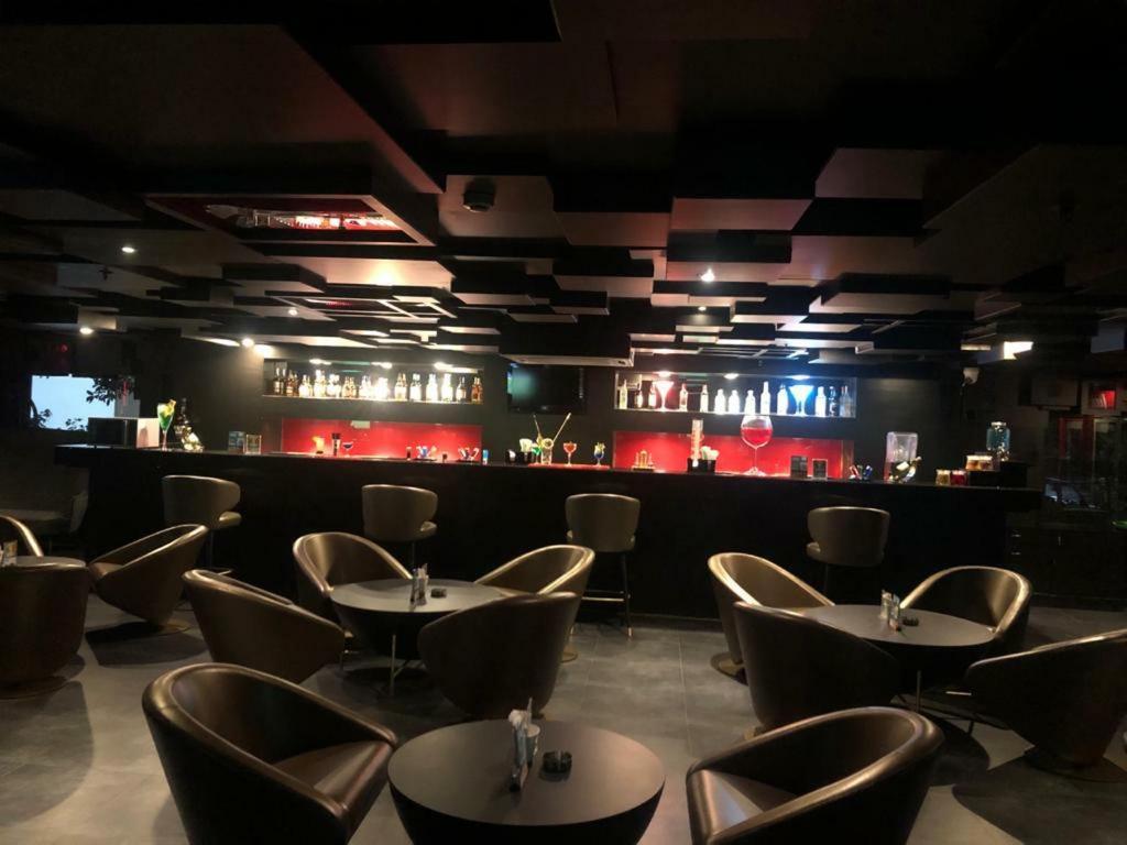 Cocoon Luxury Business Hotel Dhanbad Bagian luar foto