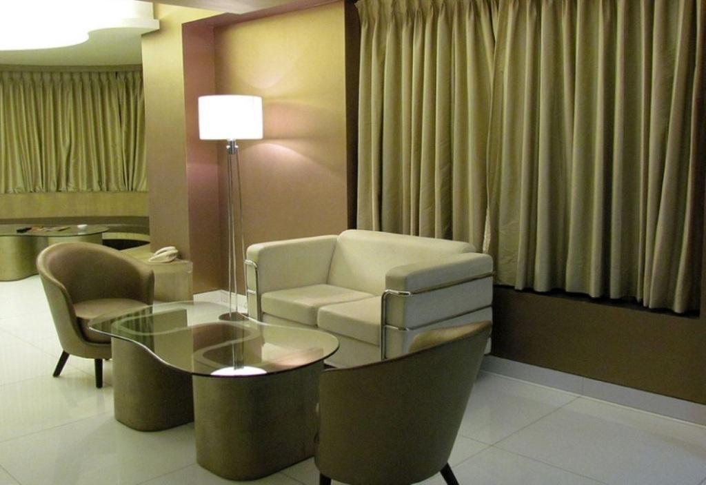 Cocoon Luxury Business Hotel Dhanbad Ruang foto